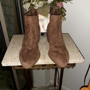 Forever 21  size 8 pointed toe western ankle booties brown